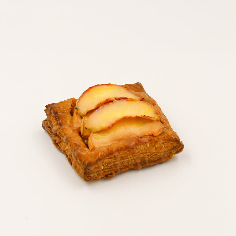 Palisade Peach Puff on a white background.